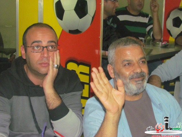 اجواء المقاهي اثناء مباراة الريال والبرشا